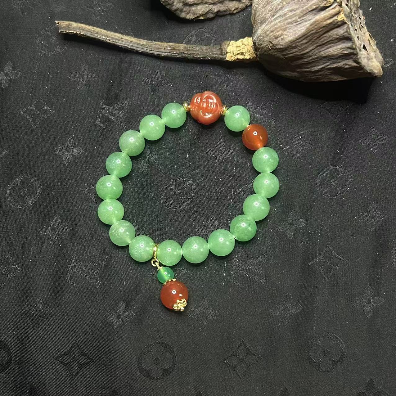 【玉合缘】天然东陵玉串带佛公 手串 8263