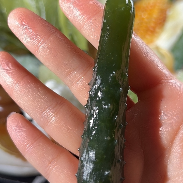 萍***聚蛇纹石玉未镶嵌珠宝奇石