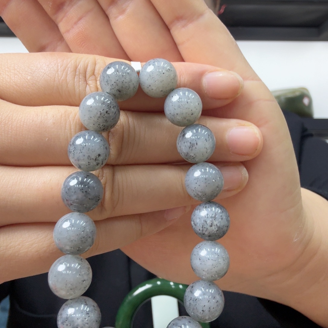 和田玉未镶嵌手串