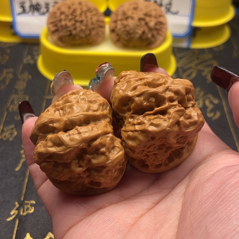 【闪购商品】文玩核桃把件?****卄蛤蟆