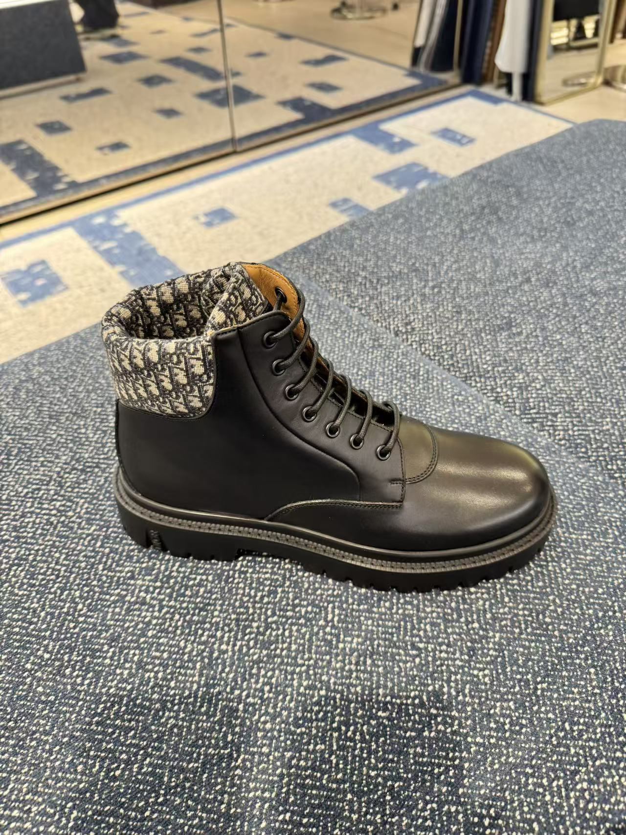 未使用 DIOR/迪奥 DIOR Explorer印花短靴黑色