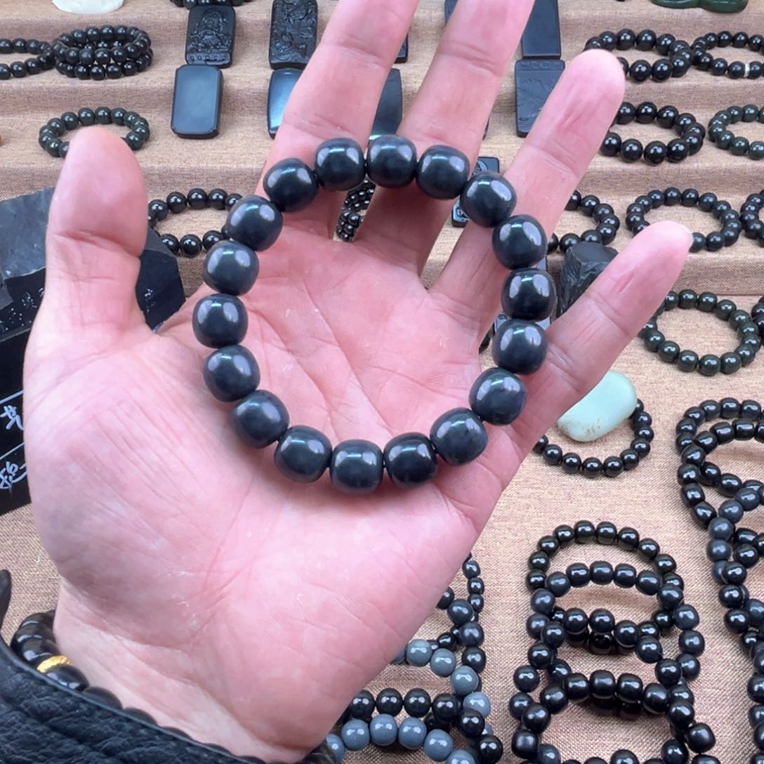 未镶嵌手链和田玉