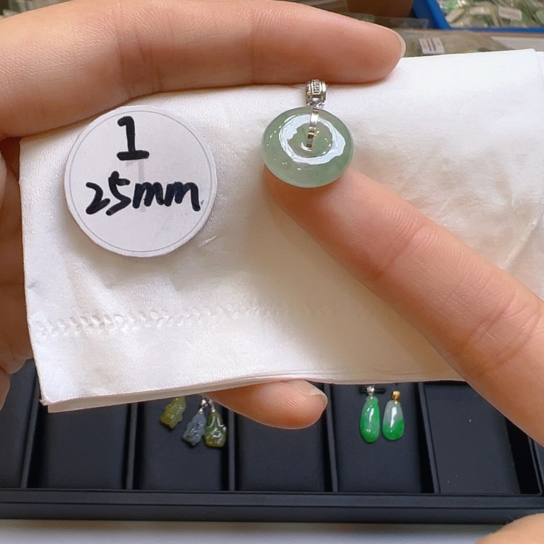 翡翠颈饰18K金镶嵌我