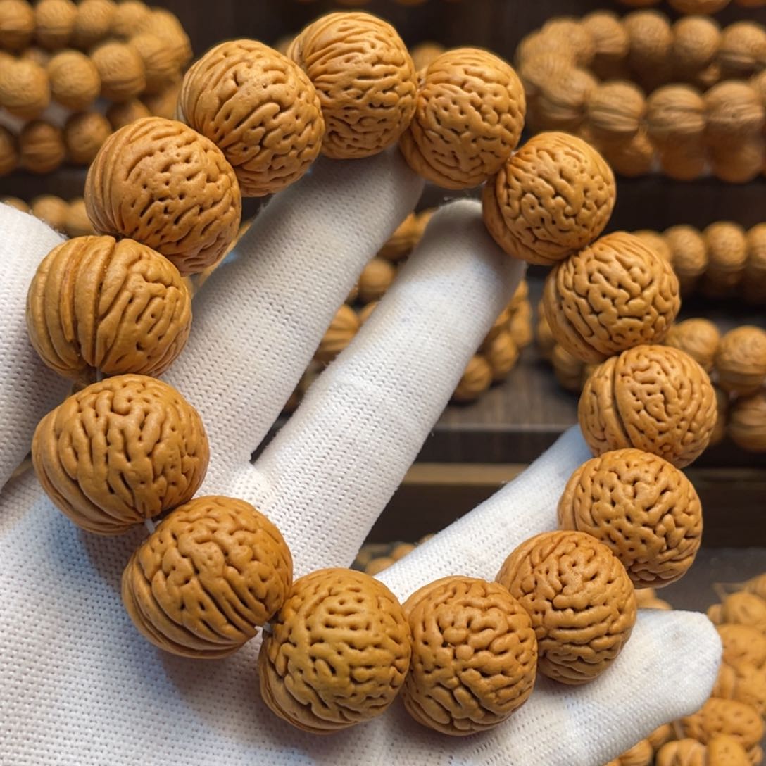 吊坠桃核白月光正圆