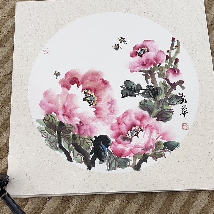 国画花鸟的翅膀和翅膀都是白色