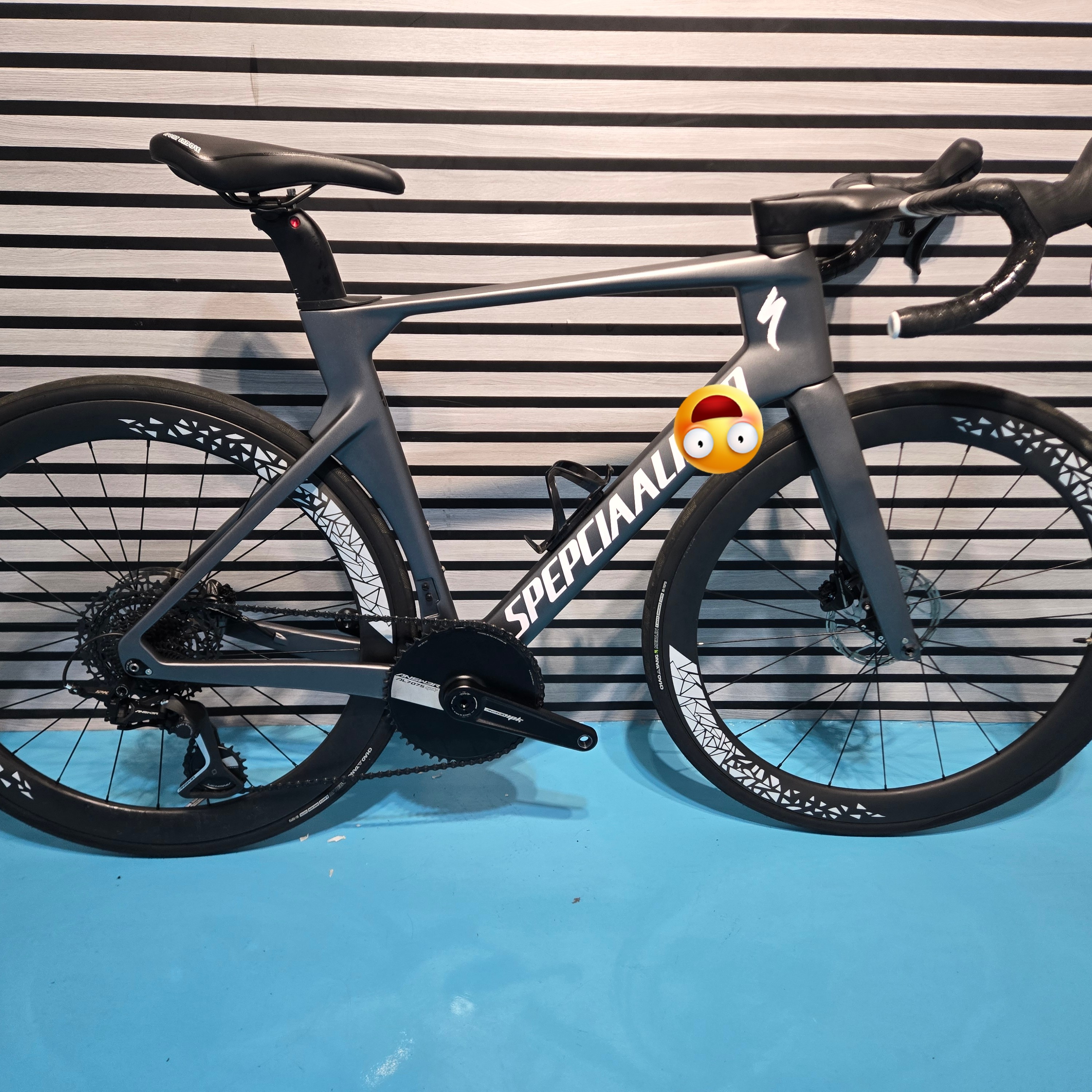 优信优选 全碳公路车 油压碟刹 sl9