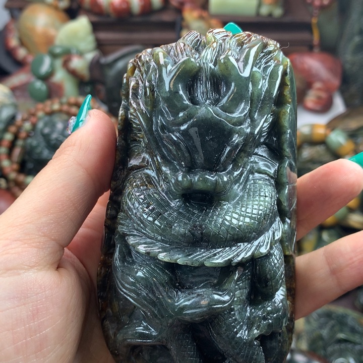 岫岩河磨玉（透闪石质玉）把件未镶嵌