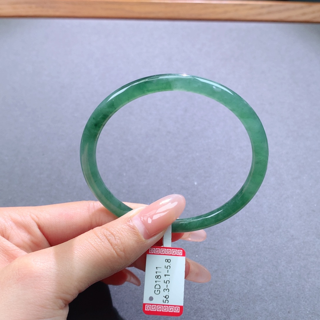 翡翠手镯未镶嵌天然翡翠叮当镯