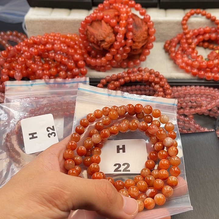 南红玛瑙未镶嵌多样性发货默认微瑕称重7mm