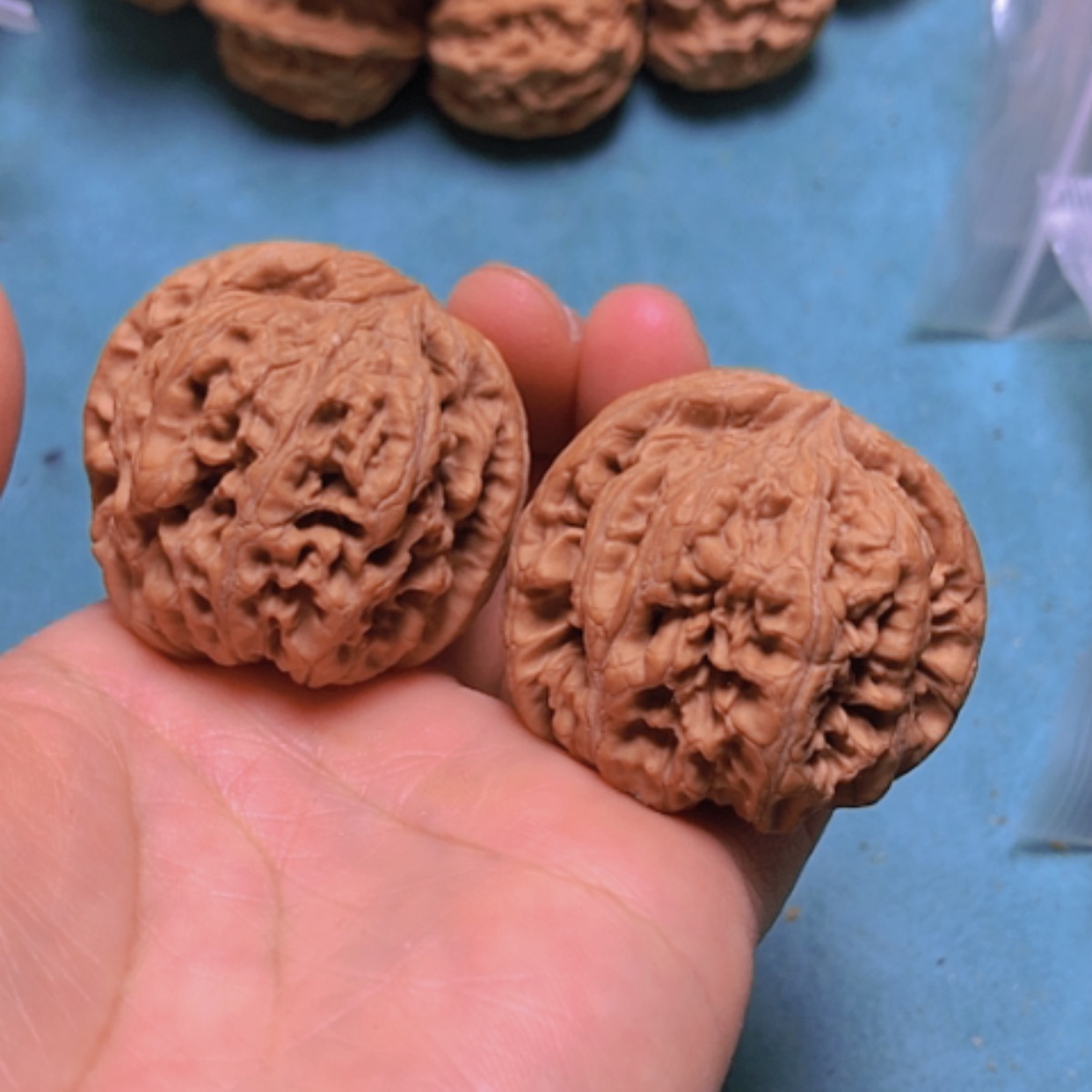 【闪购商品】核桃把件40粗筋黄尖出油