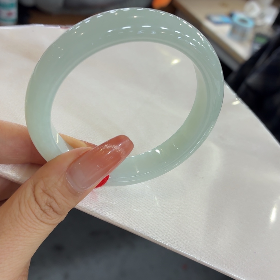 短****翡翠未镶嵌手镯手镯