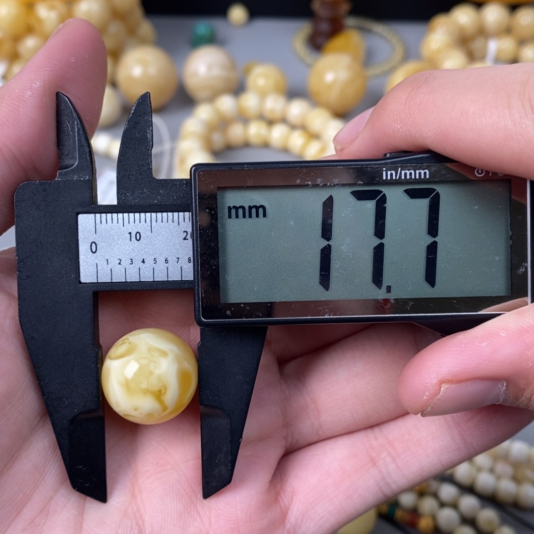 琥珀珠宝奇石未镶嵌建**哥