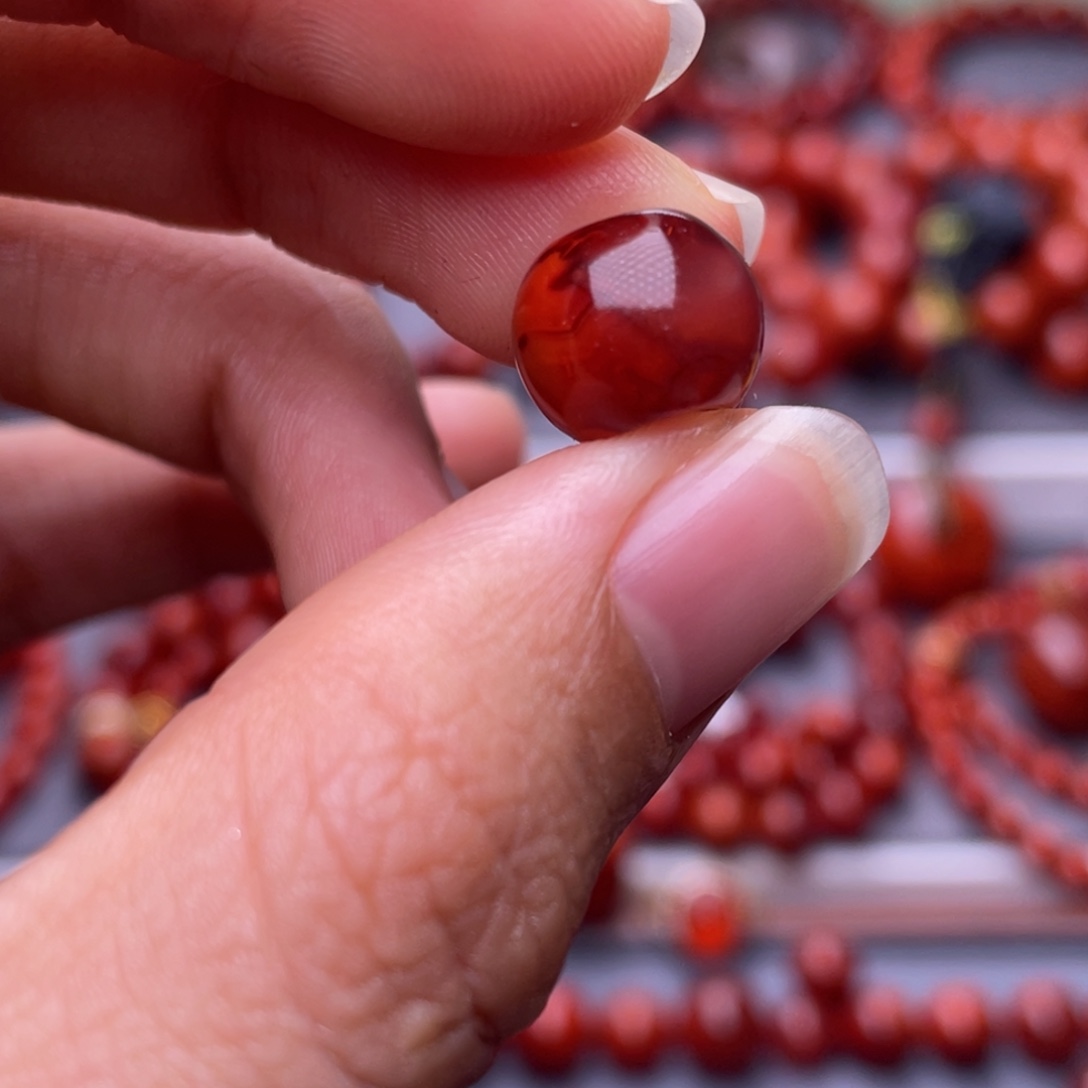 南红玛瑙未镶嵌其他天然原矿）11mm瓦西玫锦双色火焰苹果珠