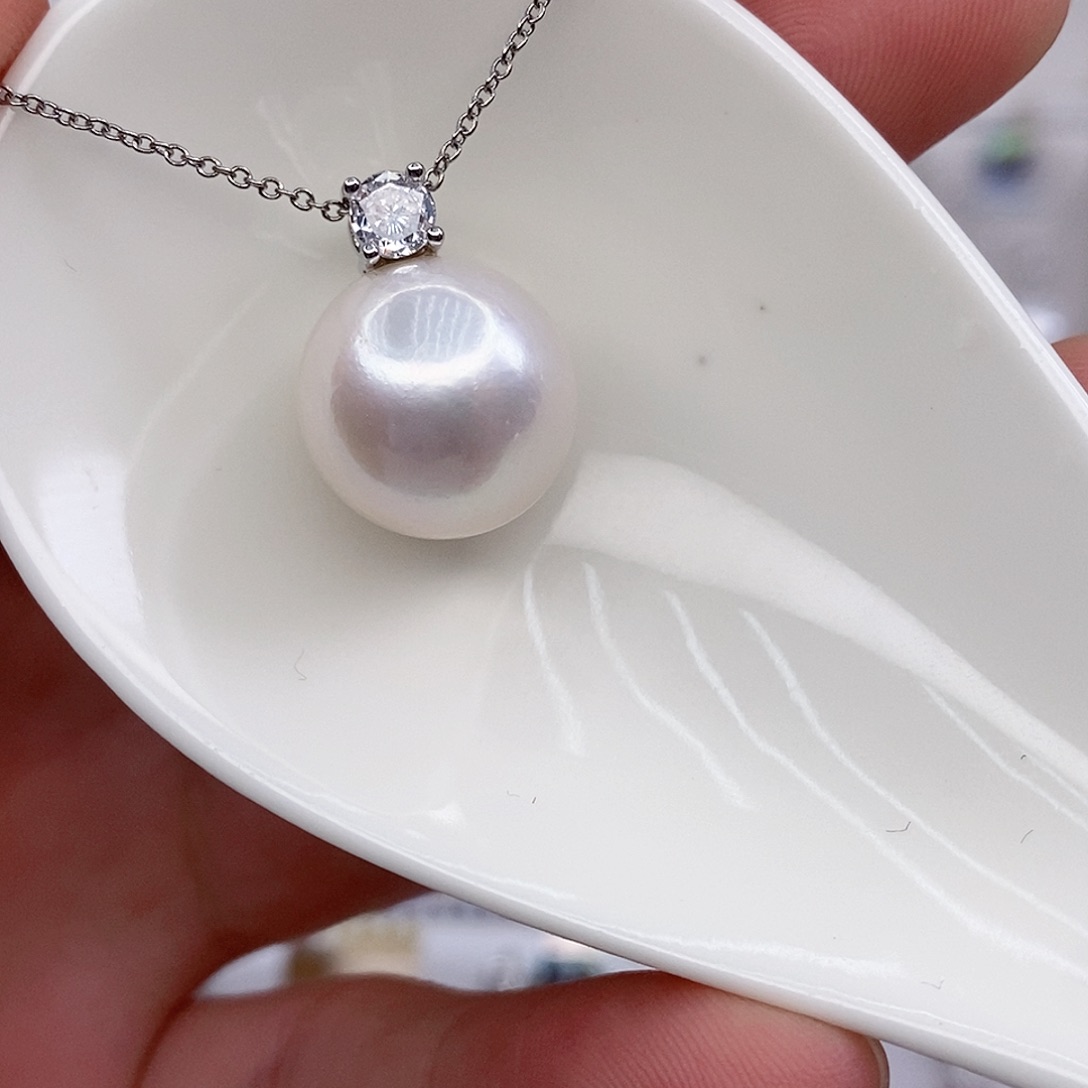 淡水珍珠合金吊坠(赠链)13/14mm微瑕