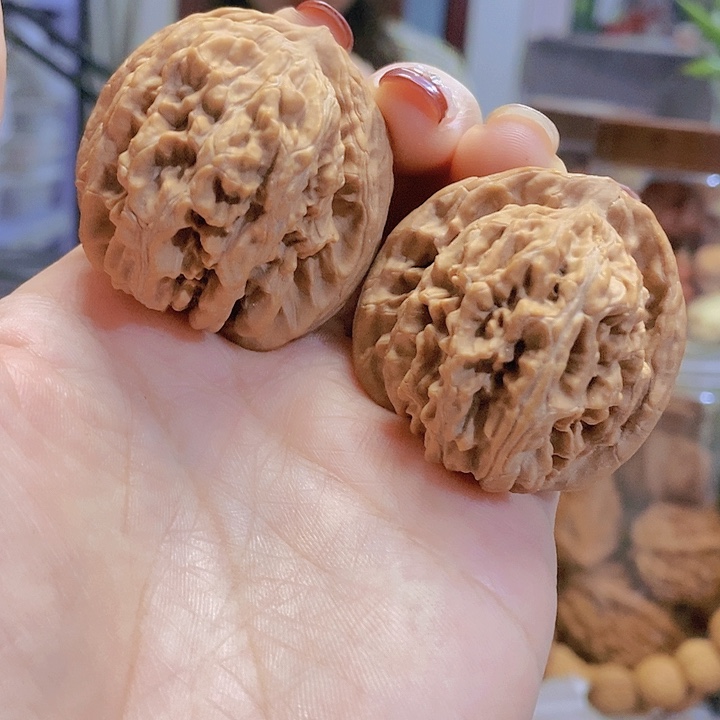 【闪购商品】文玩核桃把件40.5四座楼