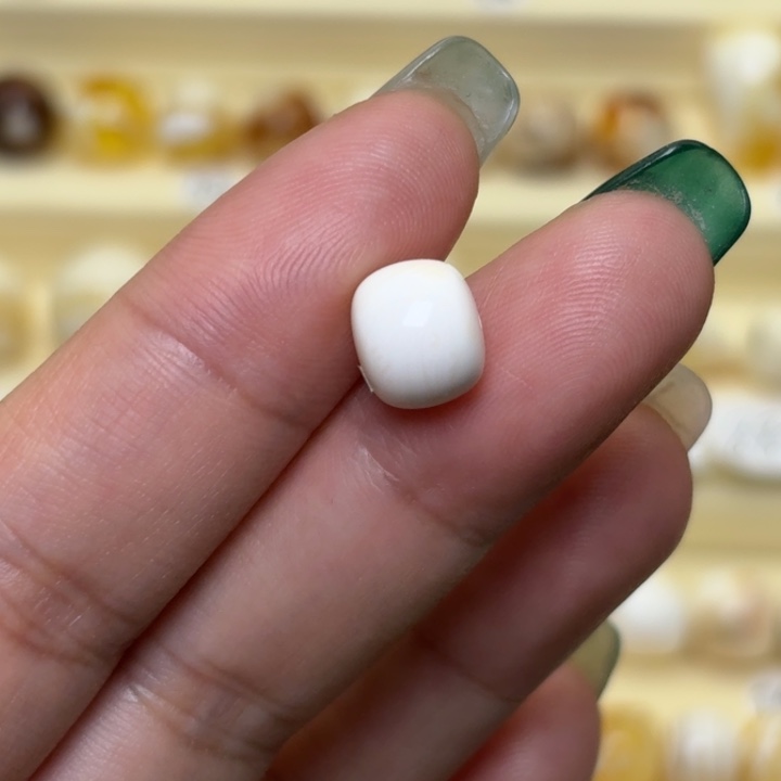 未镶嵌琥珀裸石9加老型