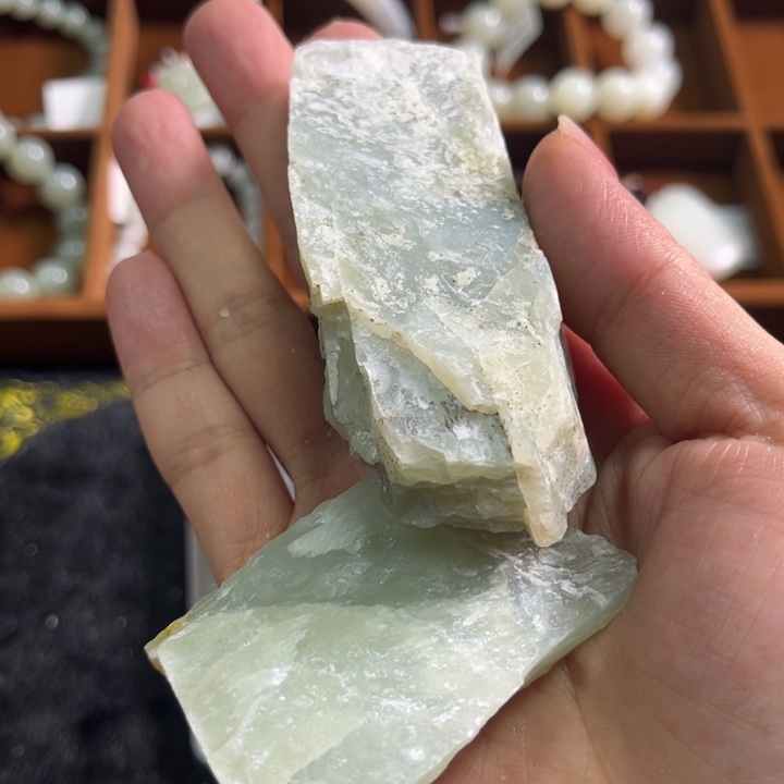 和田玉（糖玉）未镶嵌颈饰