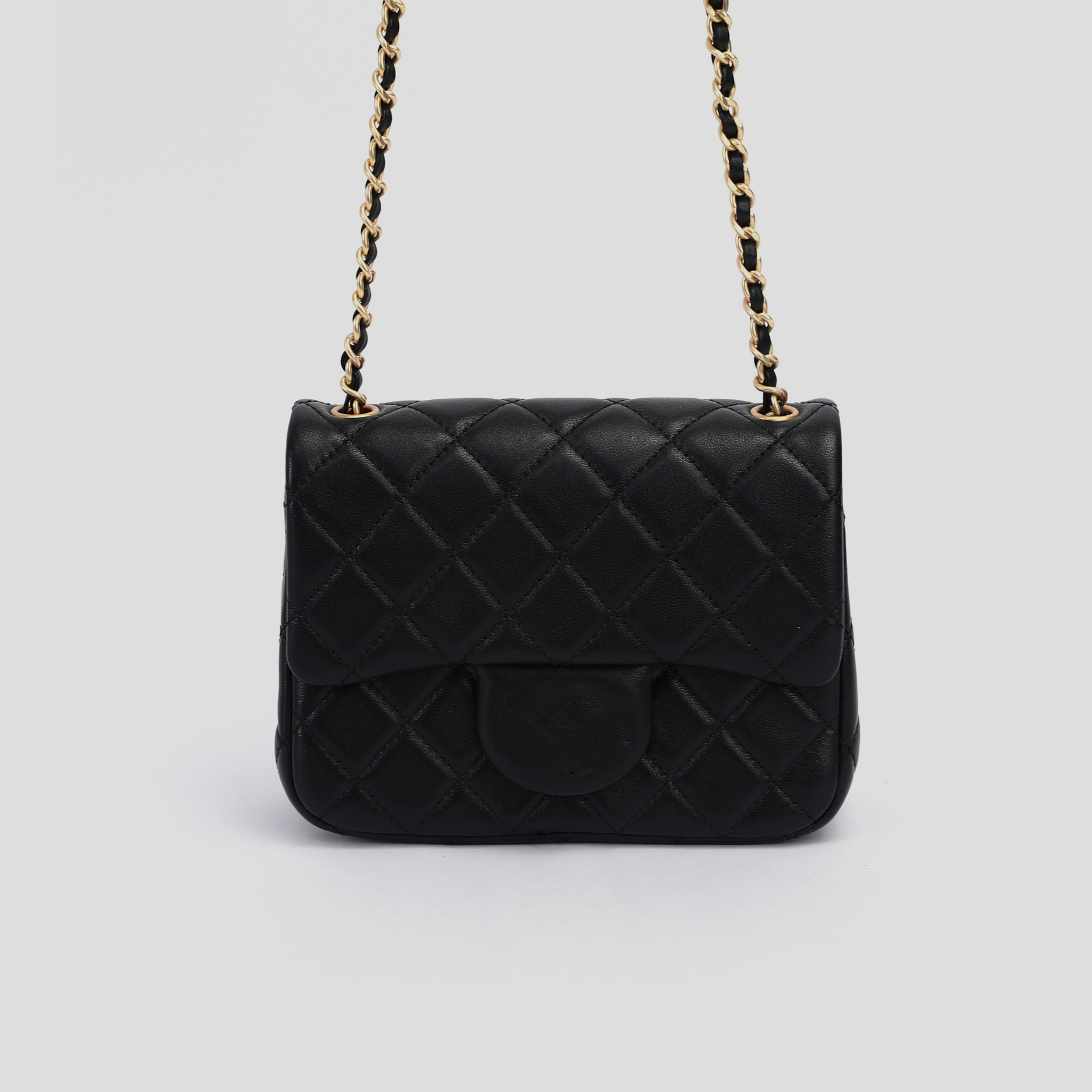 【庆】时代品牌【C-小金球】进口里外羊皮 钢链 斜跨包M10679