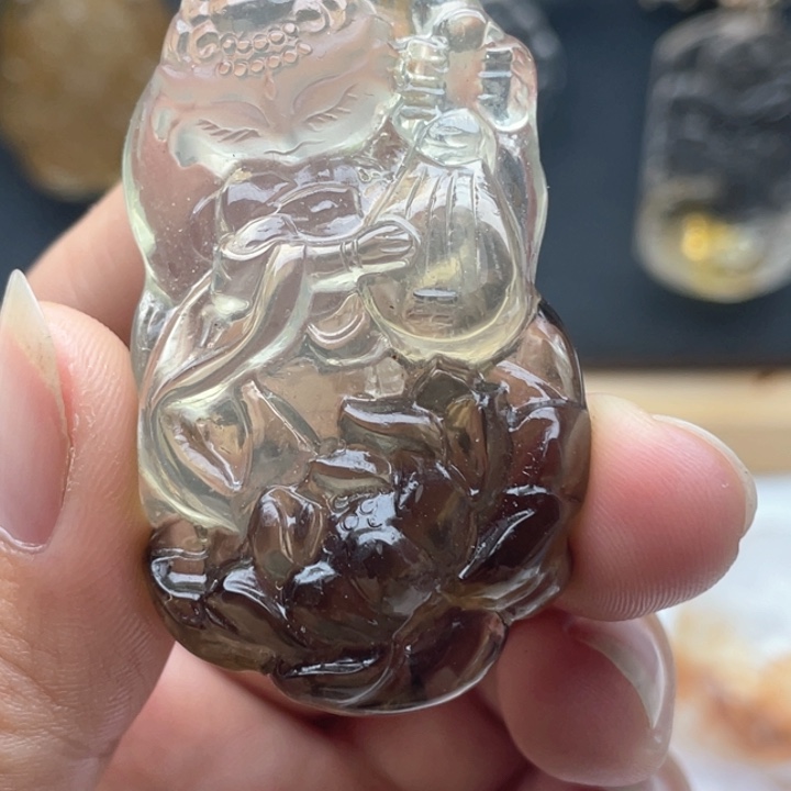 颈饰水晶未镶嵌     