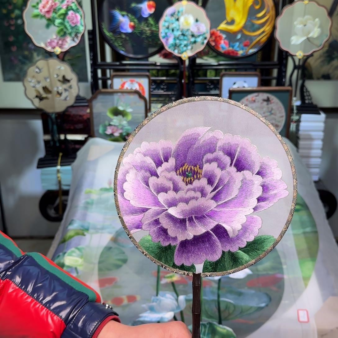 刺绣刺绣工艺精湛