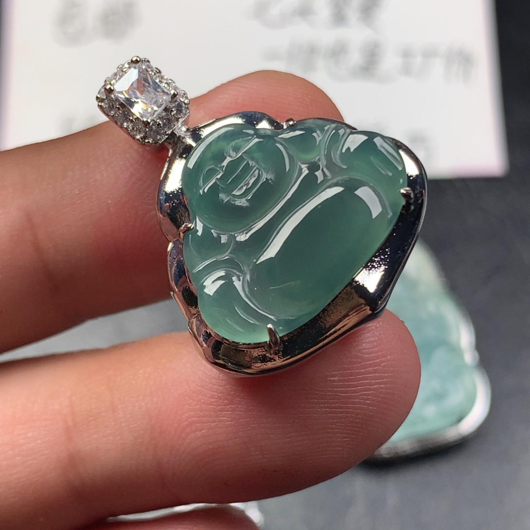 颈饰未镶嵌翡翠佛公