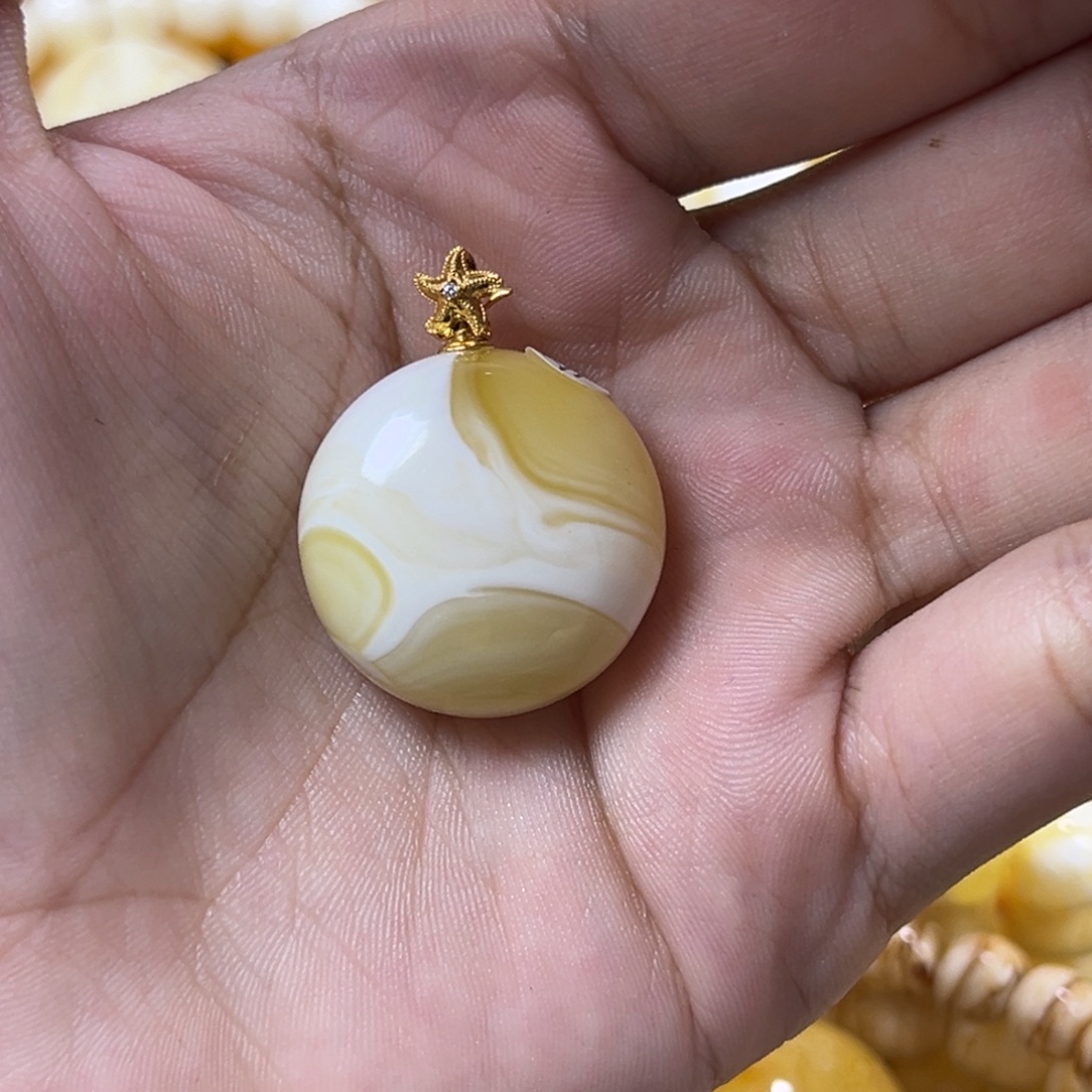 琥珀未镶嵌手串……