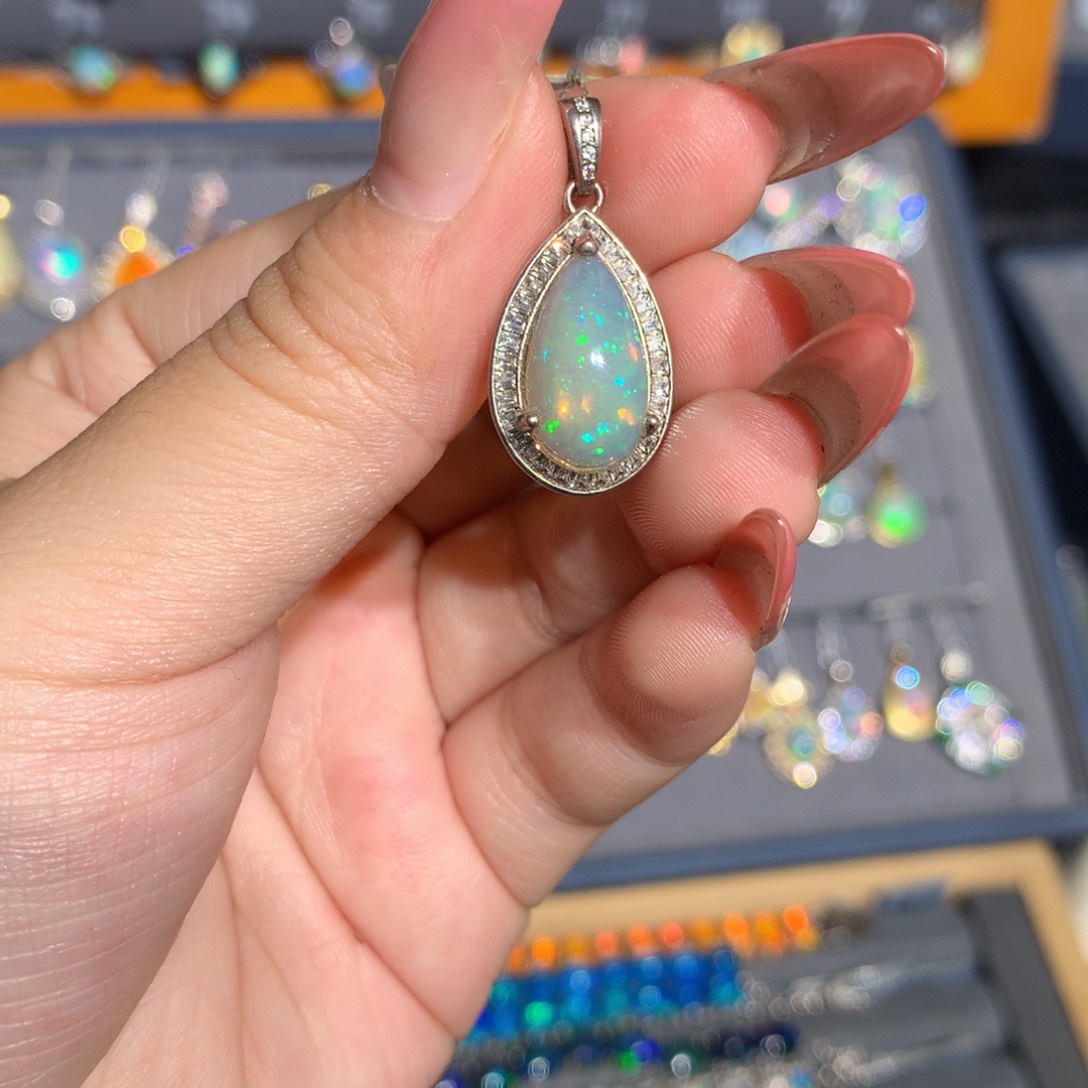 银S925镶嵌欧泊欧泊吊坠l