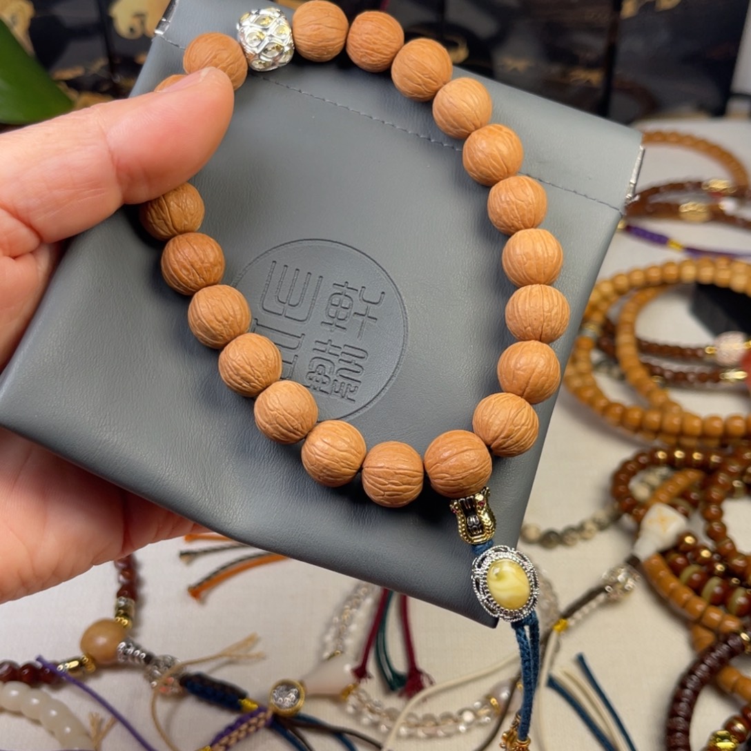 猴头核桃吊坠2457899876544445