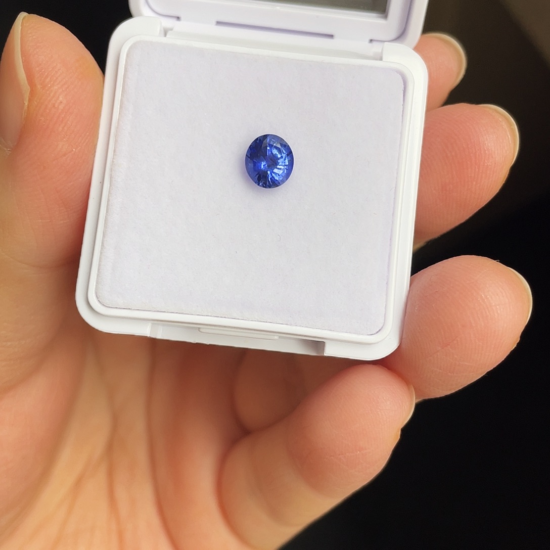 蓝宝石裸石未镶嵌1.03ct