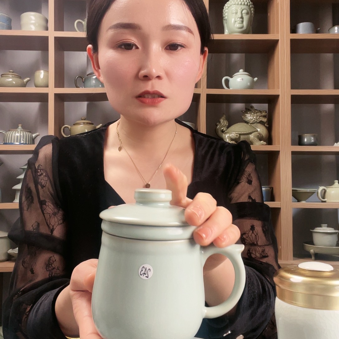 仿古釉水办公杯微微瑕