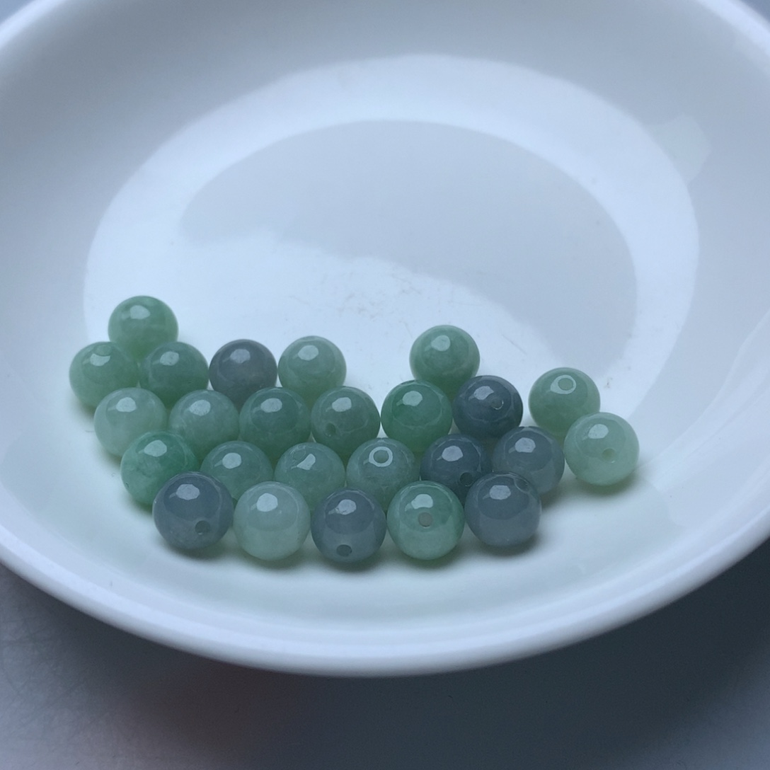翡翠未镶嵌手链卡7.1的冰紫绿珠珠25个