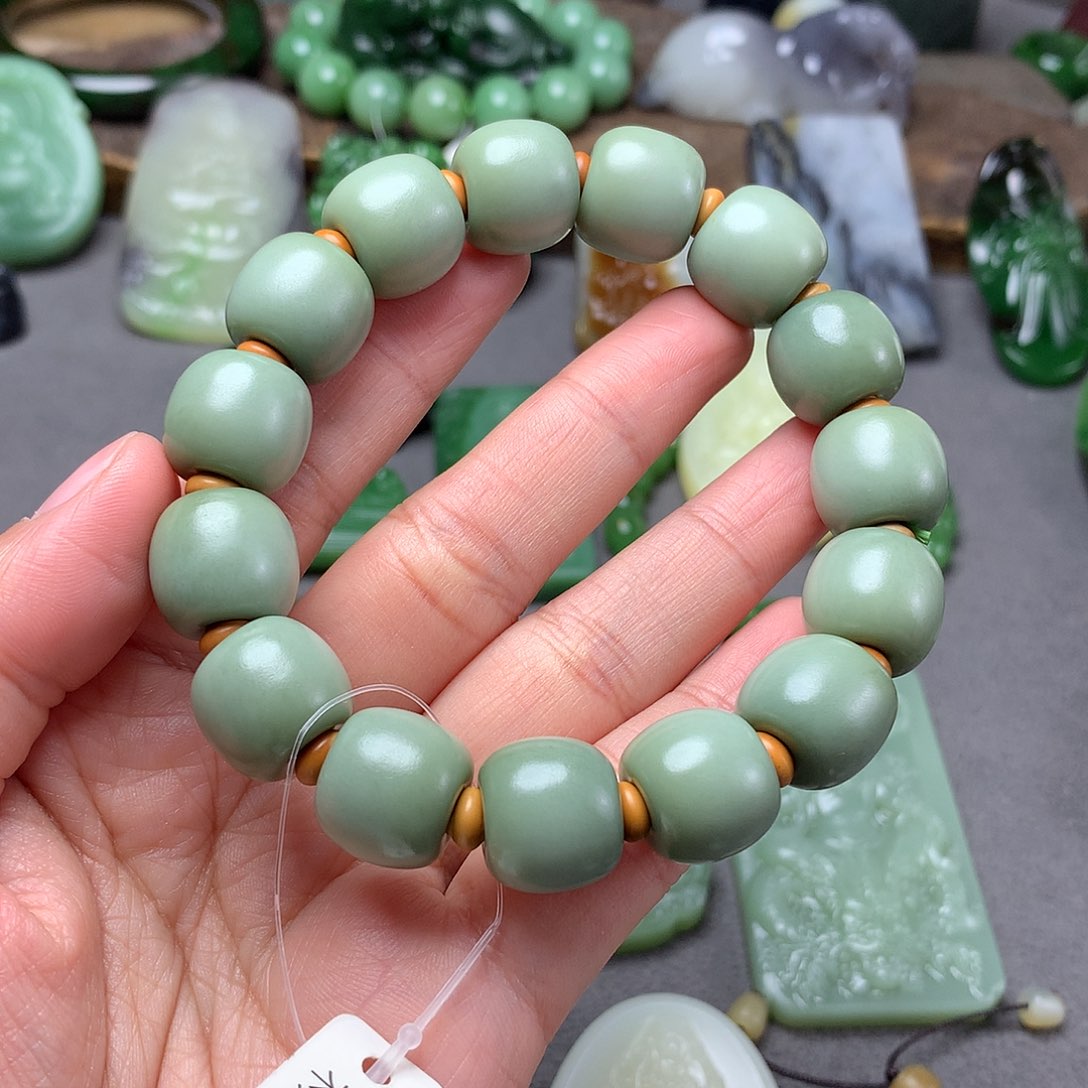 和田玉手串未镶嵌