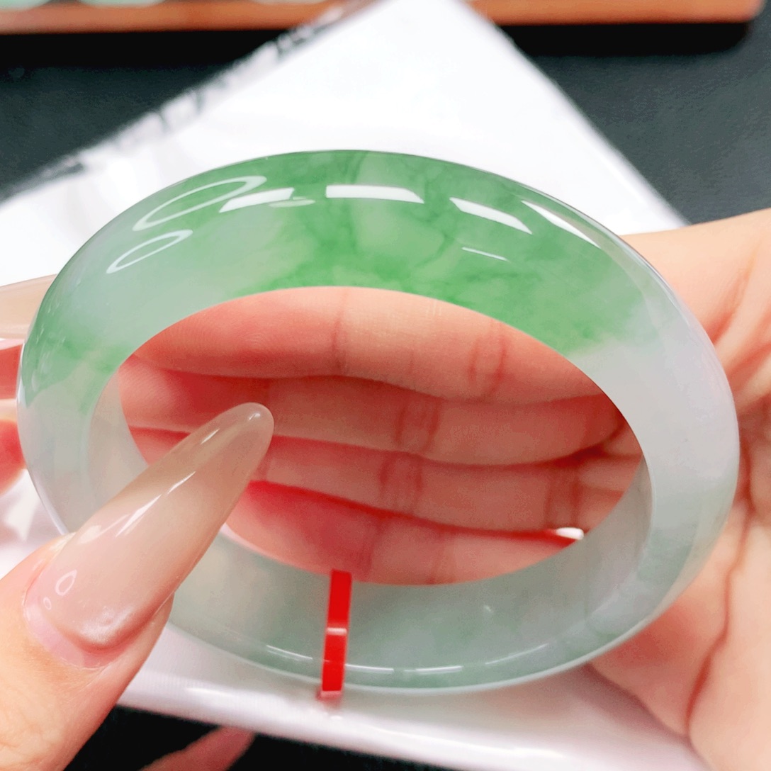 翡翠未镶嵌手镯56