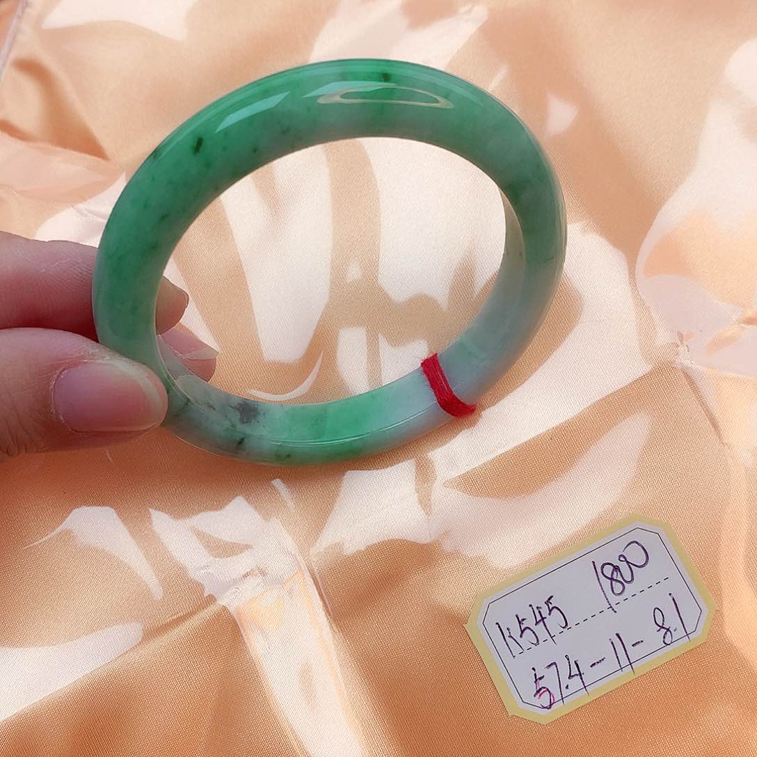 翡翠未镶嵌手镯缅甸翡翠