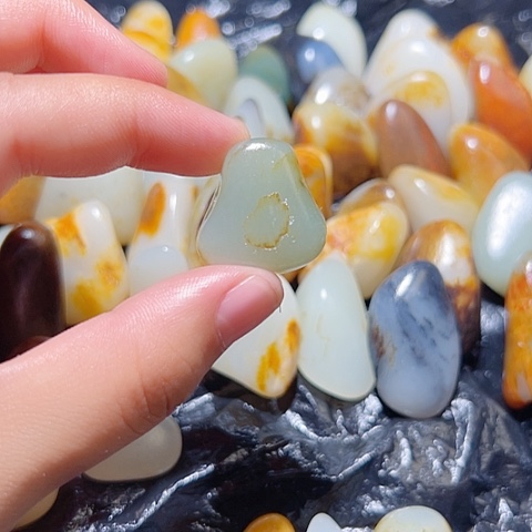 和田玉（糖玉）未镶嵌颈饰11.3克