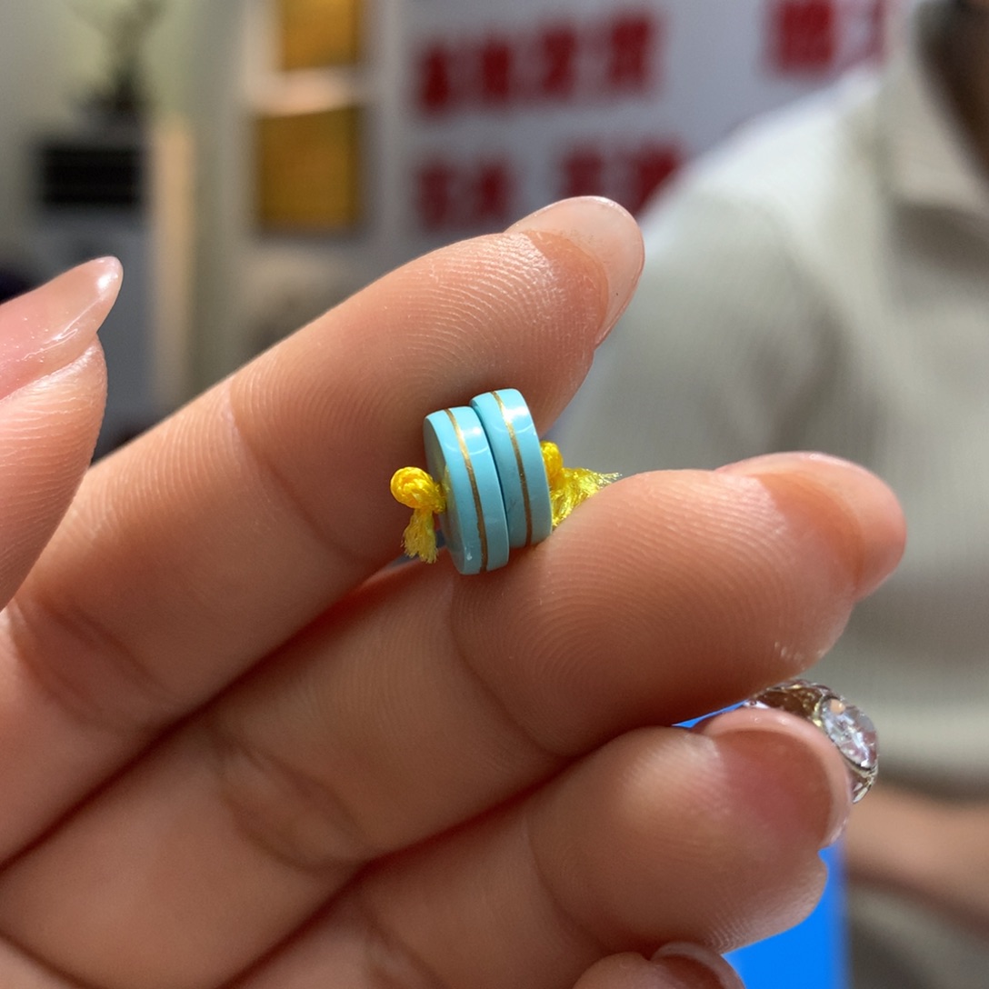 绿松石配饰未镶嵌