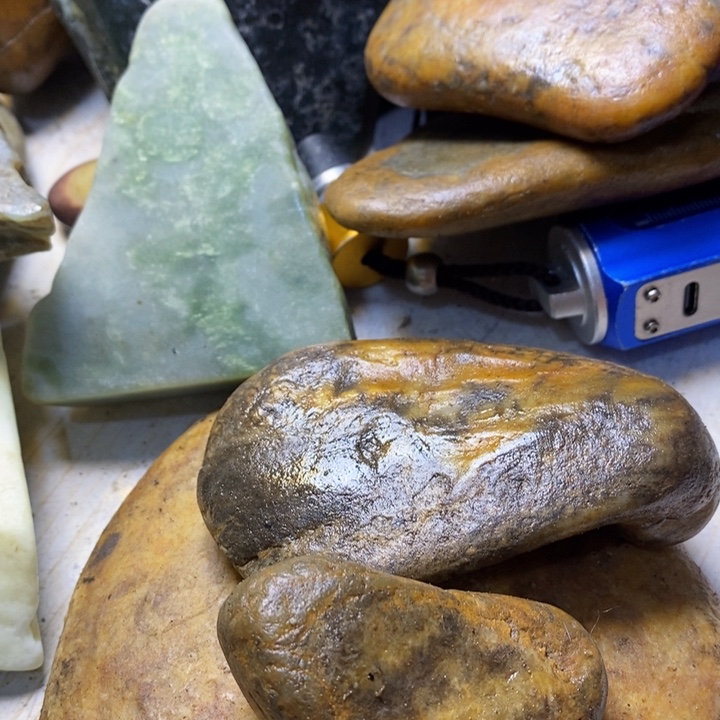 透闪石质玉珠宝半成品未镶嵌