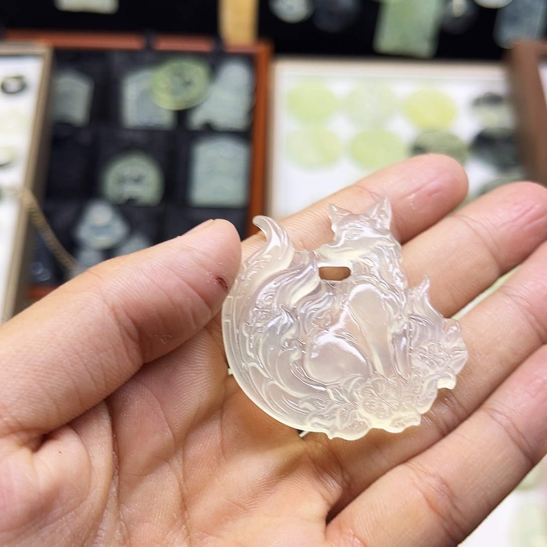 道***铭岫玉未镶嵌吊坠(赠链)