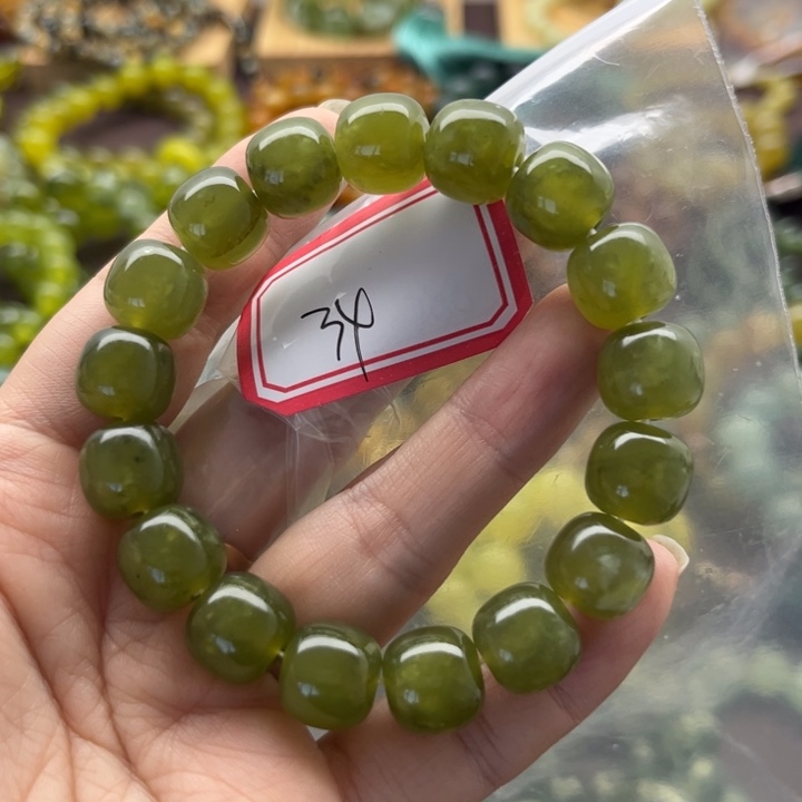 未镶嵌蛇纹石玉手链