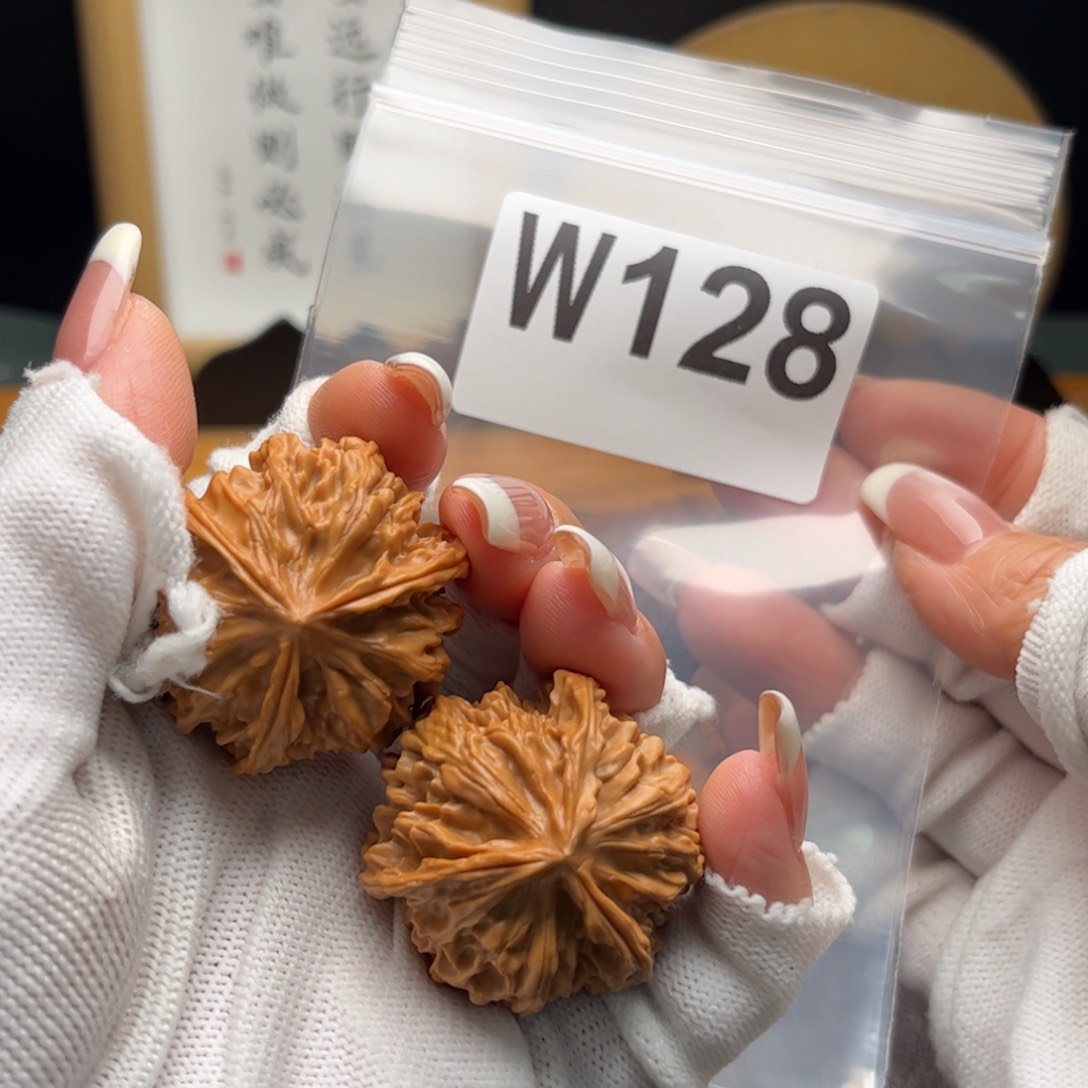 文玩核桃把件36打底岐山w 128
