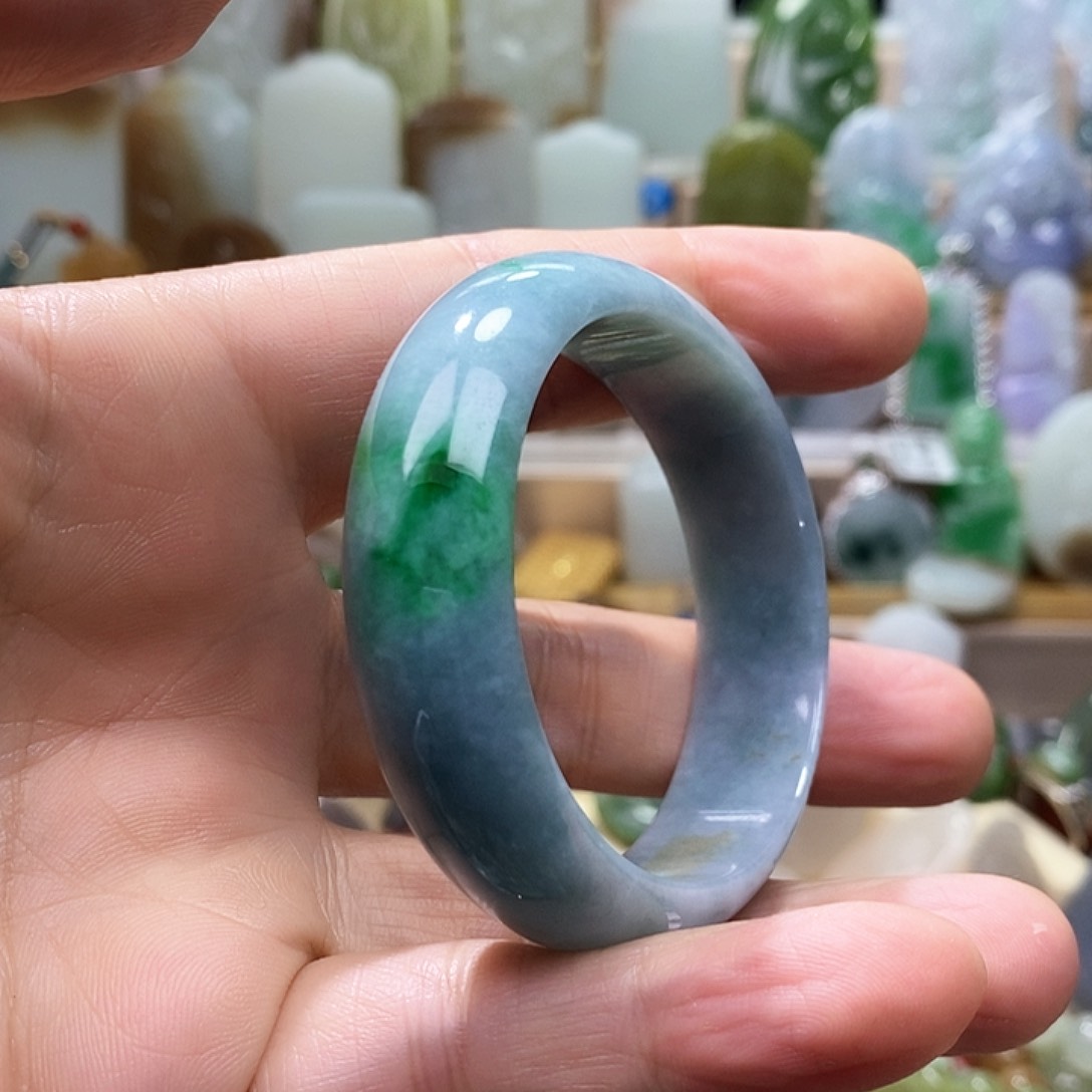 翡翠手镯未镶嵌L**i翡翠
