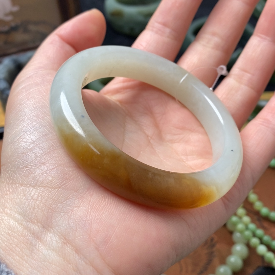 和田玉手镯未镶嵌⑤**七