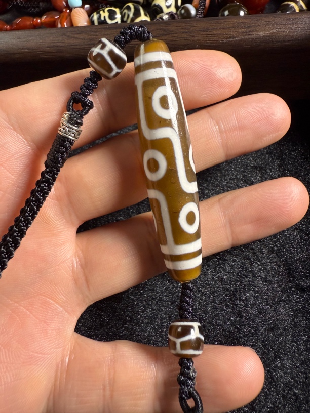焦糖色九眼天珠玛瑙锁骨链多样发货