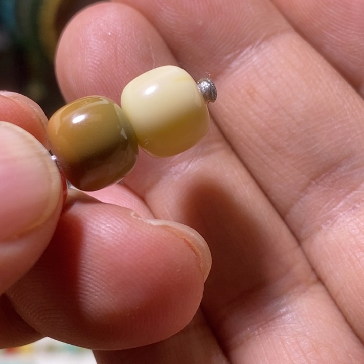 蜜蜡裸石未镶嵌配饰