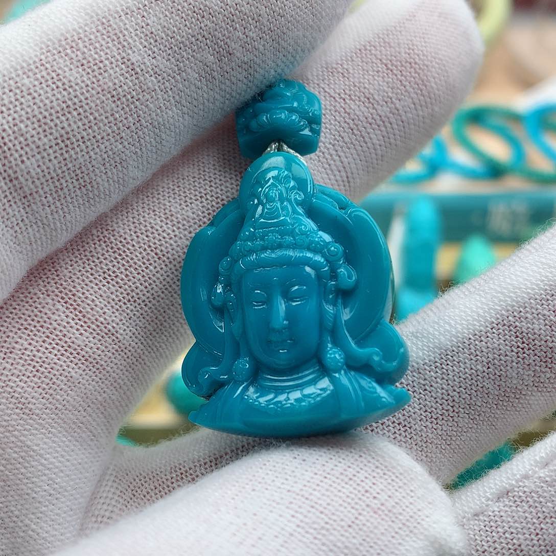 绿松石颈饰未镶嵌