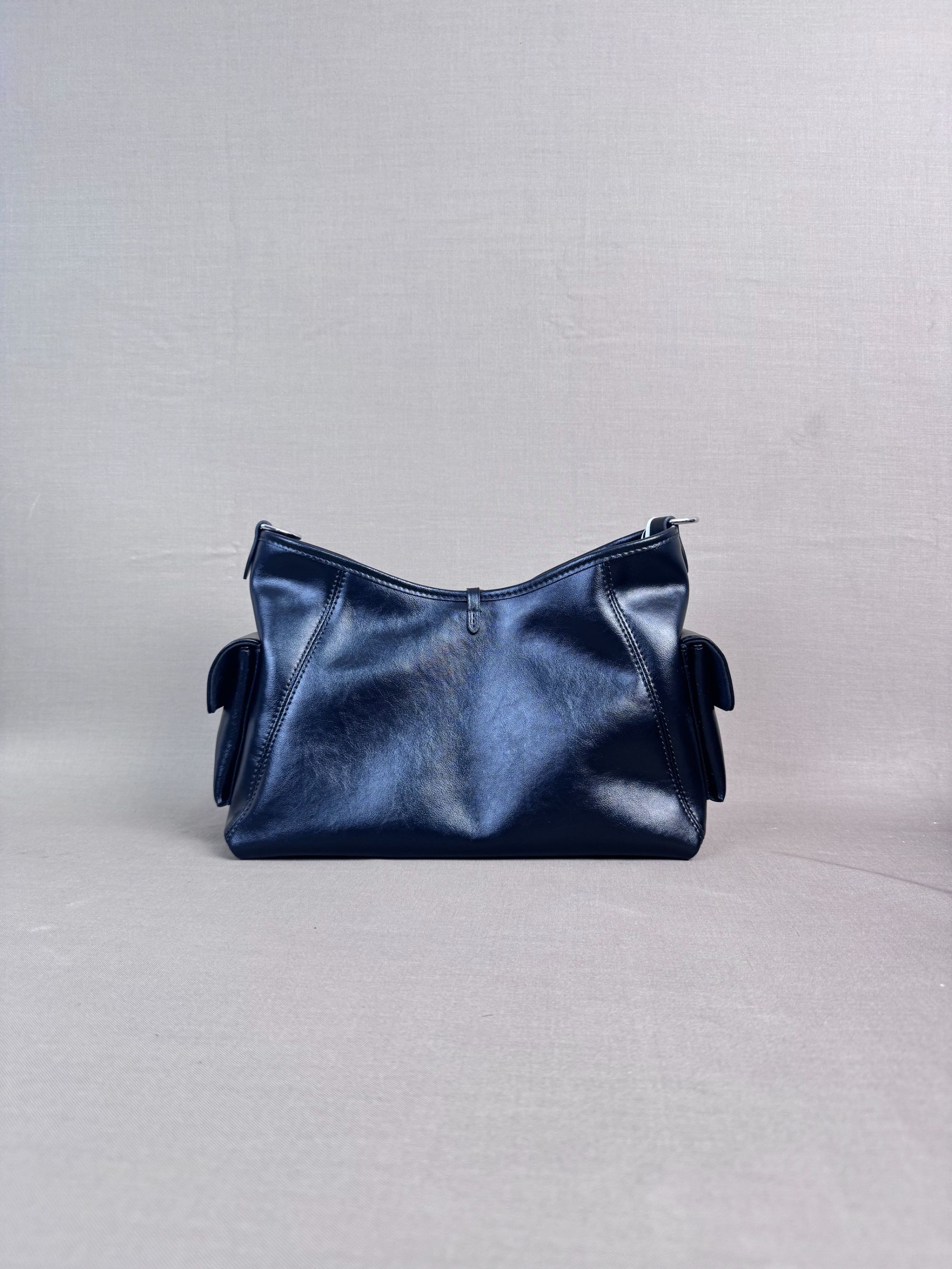 GEMUYUN 真皮重工手工设计师 潮流马户黑武士