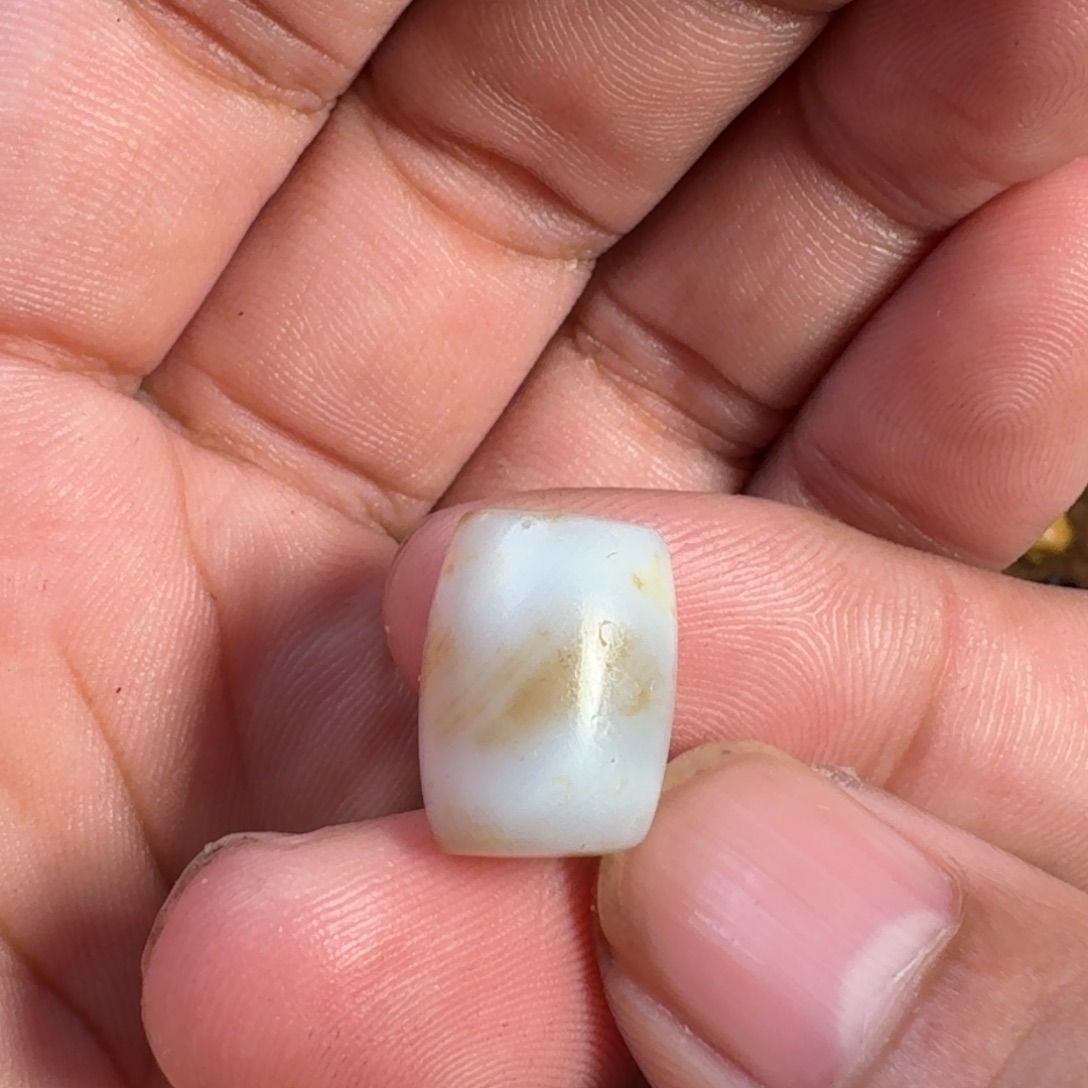 1***6玛瑙/玉髓未镶嵌珠宝奇石