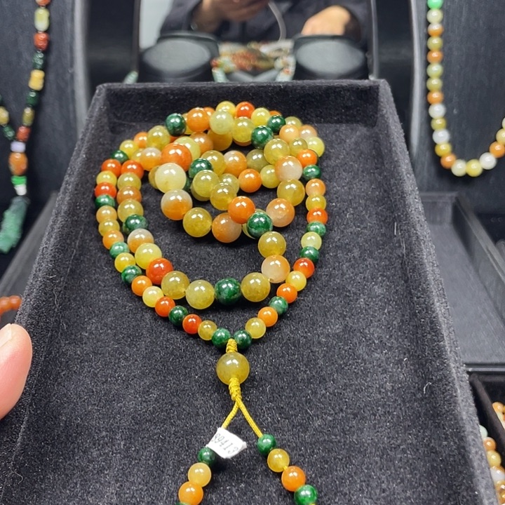 翡翠未镶嵌颈饰项链