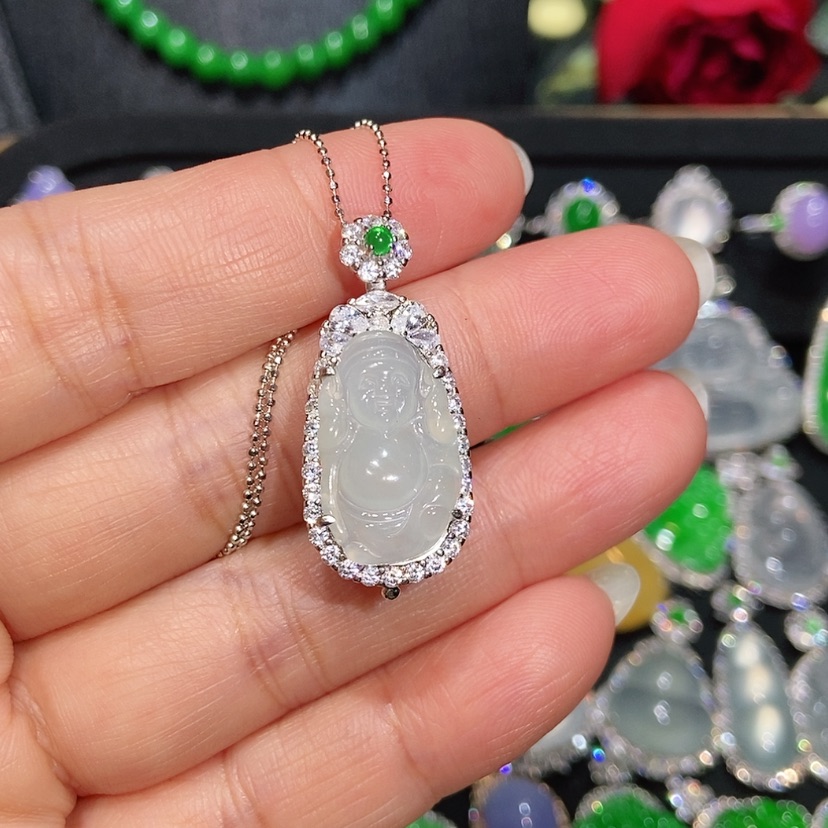 【闪购商品】翡翠颈饰未镶嵌天然翡翠