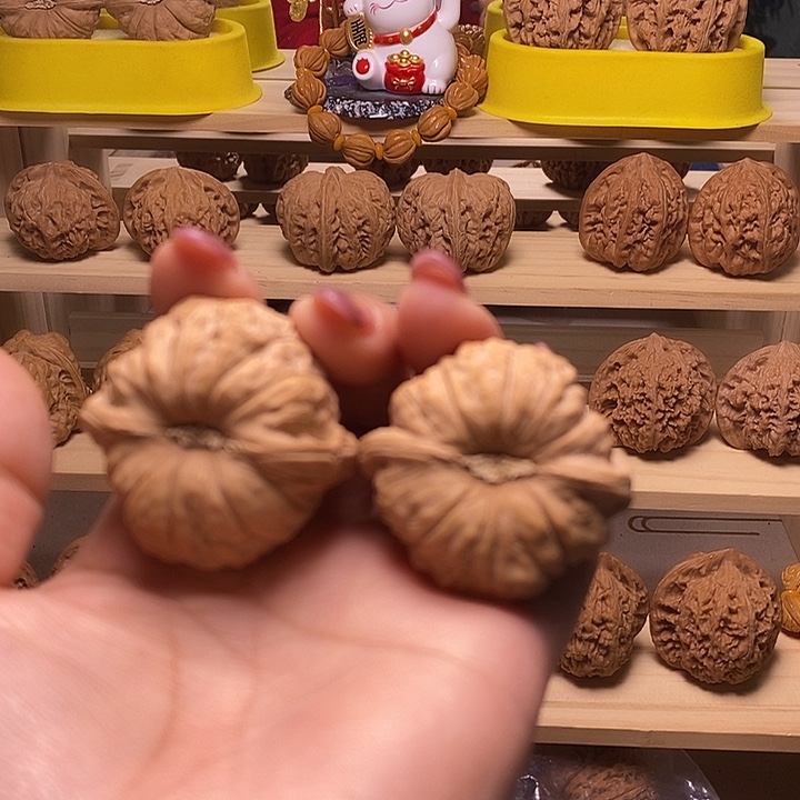 44尺寸的南瓜核桃